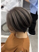 ロエ 元町店(Loe)&nbsp;元町レイヤーカット白髪ぼかし白髪染めハイライト髪質改善ボブ