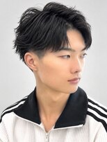 セプト 博多(SEPT.)&nbsp;センターパート 毛流れパーマ ニュアンスパーマ 黒髪【博多】
