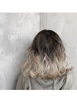 シェリール(CHERiR)&nbsp;ホワイトベージュグラデーション☆