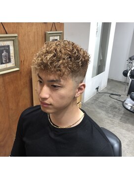 バーバーエレン 中野新橋店(BARBER ellen) サイドグラデーション/スリークショート/かき上げ/中野新橋