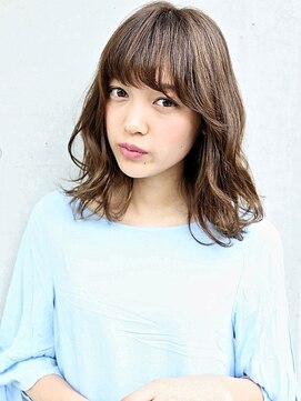 ヘアメイク フレンシア(hair make flencia) ラフさで決めるセミミディアムスタイル