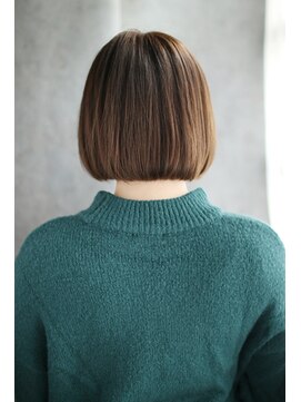 シュシュット(chouchoute) 美髪ヘルシースタイルショコラグレーアッシュふんわりカール/147