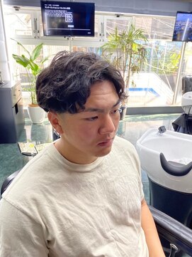 グリーディーフォックス 三軒茶屋(GreedyFOX) 波巻き/マッシュパーマ/ウルフ/ハイライト<理容室>三軒茶屋