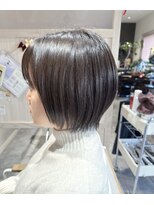 クルム(KURUMU)&nbsp;丸みショートボブ