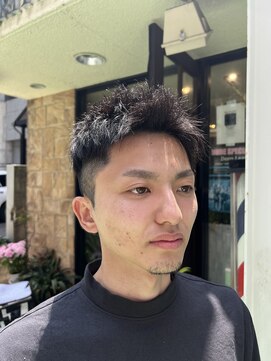 ありとみ スパイキーショート