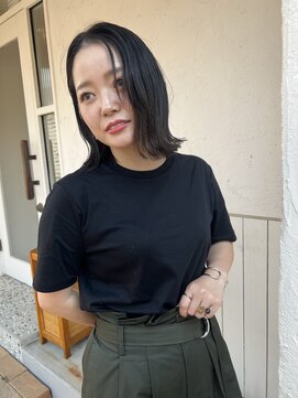 クララデアンシュシュ(Kurara de UN CHOU CHOU) 切りっぱなしボブ