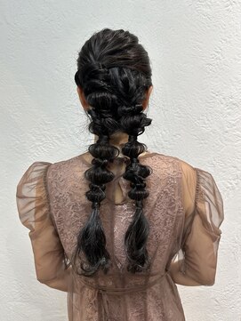 ジジ(GIGI) ツイン編み下ろし