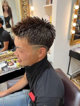 コワファースト  させぼ五番街店(COIFF1RST) フェード×ラインstyle☆