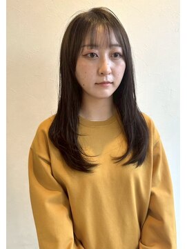 イタクラ 赤道店 (ITAKURA) ロングレイヤー/黒髪ヘア/シースルーバング/アッシュブラウン