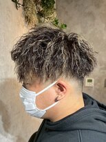 ハーシーバイアポロ 相模大野(HERSHE by apollo) MEN’S HAIR/ブルーブラック/フェザーパーマ/ハイライト