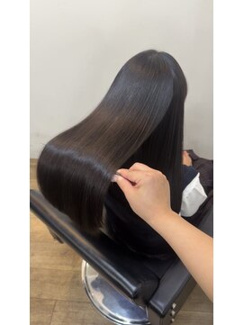 キーバイイオエ(kiy. by ioe) ダークアッシュ/似合わせカット/ミディアムレイヤーカット