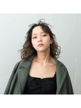 シータ(CITA) 外国人風ミディアム