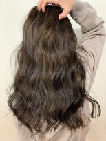 オル(Olu)&nbsp;【MASAYA】カーキアッシュ×ロングレイヤー