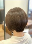 〈Meret〉レザーカット　重め大人ショート