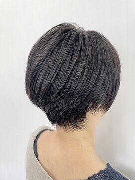 ビルド(build) 【小顔補正立体カット】束感ショート/新越谷 南越谷