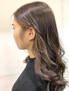 スタンス(stance) インナーカラーも可愛い、グレージュロング