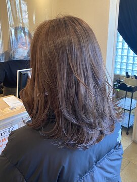 エイミーバイアフロート(amie by afloat) ◇ オーダー多数!外ハネくびれ巻き◎重軽レイヤー