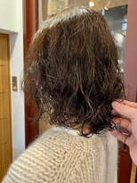 エスポワール(Espoir)&nbsp;ミディアム波巻きウェーブパーマ