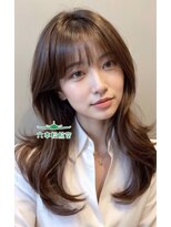 六本松航空&nbsp;セミロングレイヤースタイル
