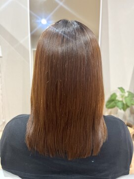 ミニマル(MINIMAL) 極上ツヤ髪ストレート＋カット