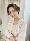 無造作パーマ♪明るめハイライト×小顔大人ショート