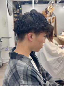 サロンドジョー(salon de joe) メンズカットツイストスパイラルパーマニュアンスパーマショート