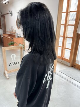 オー(OOO) アッシュグレージュ×ミディアムウルフ◯