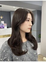 シカ 神戸三宮元町店(Cica)&nbsp;韓国ヘア／ミディアム/レイヤーカット／前髪カット