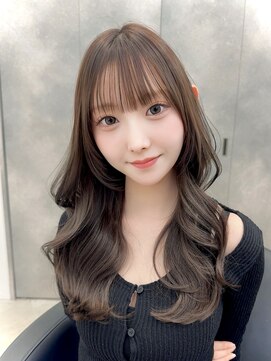 クム(kumu) 【kumu】 ロングレイヤー/顔周りカット/栄/名古屋