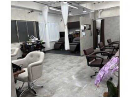 カラーズ 松原店(COLORS)の写真