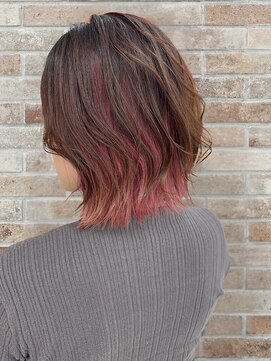 インナーカラーボブ