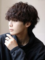 ルーシー 川越(LUCEY)&nbsp;ツイストスパイラルパーマ波巻きパーマシャドウパーマメンズ