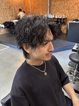 アディクト オム(ADDICT HOMME) センターパート×波巻きスパイラル