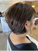 個性的ショートボブ