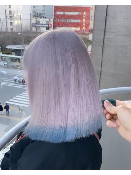 イエナ 渋谷(IENA) ホワイトカラー×ブルー