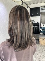 エノルア(enorua)&nbsp;ハイライトはそのまま、全体を暗めに♪