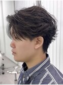 センターパートフェザーショートフェザーパーマ毛流れ