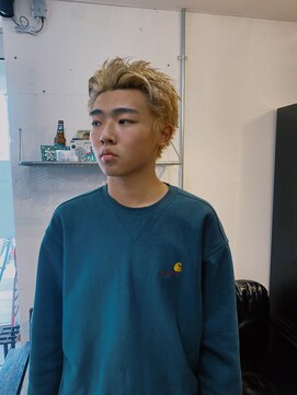 グッドプレイスアンドシング(Good Place&thing) メンズカットスパイキーショート短髪ベリーショートブリーチ金髪