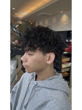 エマビビット 港店(EMA VIVID) ツイストパーマ