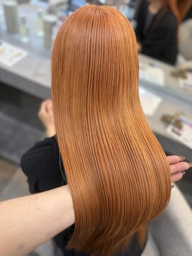 ラビス 浦和(Lovis) ハイライトカラー/アプリコットオレンジ/くびれヘア