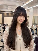 ヒュー 広島(HEW)&nbsp;ザクザクフェイスレイヤーワイドバングロングへア20代30代