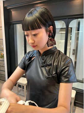 シータ(sheta) 【表参道sheta小林】暗めカラーぱっつん前髪黒髪ボブ