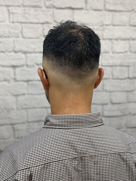 グレイスフル バーバープラチナム 六本木店(Graceful Barber platinum) ソフトモヒカン束感ベリーショート