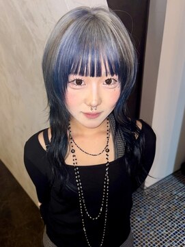 オルン(ORGN.) デザインカラー　ブルー　ルーツカラー　派手髪　y2k ハイトーン