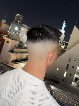 カイ(X) ハイスキンフェード/バーバースタイル