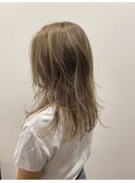 20代30代40代ハイライトカラー　ミディアムレイヤー