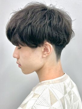 セプト 博多(SEPT.) 刈り上げショート ニュアンスパーマ ツーブロック 20代