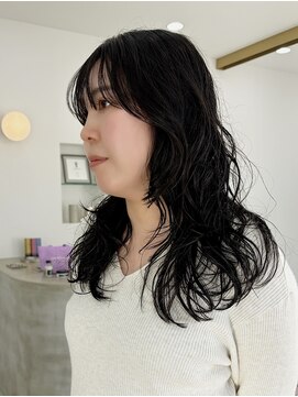 スヴニール(souvenir) ロングパーマ　レディースパーマ　コテ巻き風パーマ