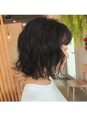 黒髪ボブナチュラルウェーブパーマ