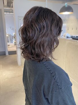 ザコーストバイネオリーブ 辻堂店(The coast by neolive) くせ毛風無造作パーマ  ミディアム